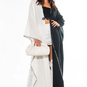 Black and Cream Two-Tone Kimono